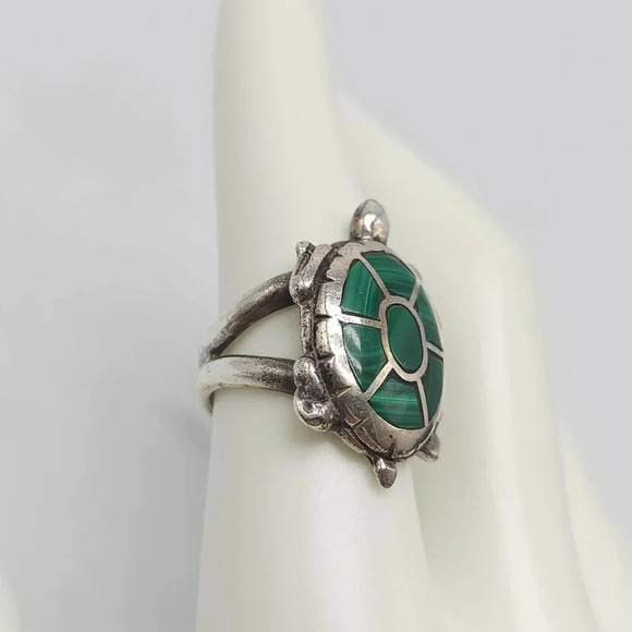 Navajo Silver Tortoise Ring With Green Malachite Stone For Women Size 7 - Picture 3 of 7
